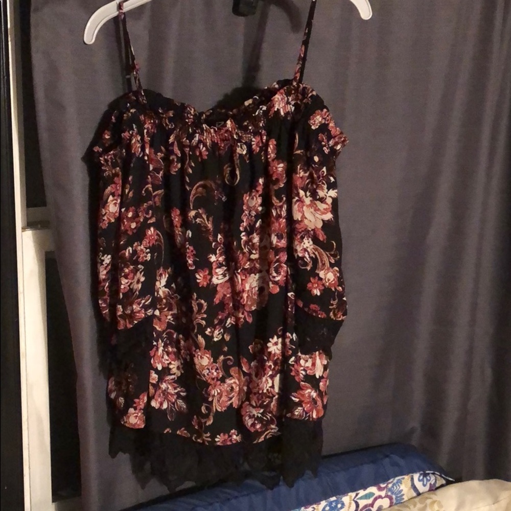 Off shoulder shirt